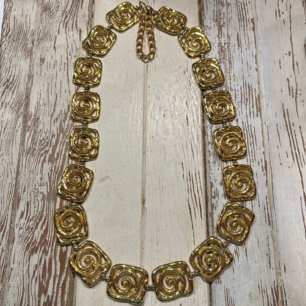 Vintage 70’s late 60’s Gold Tone Belt